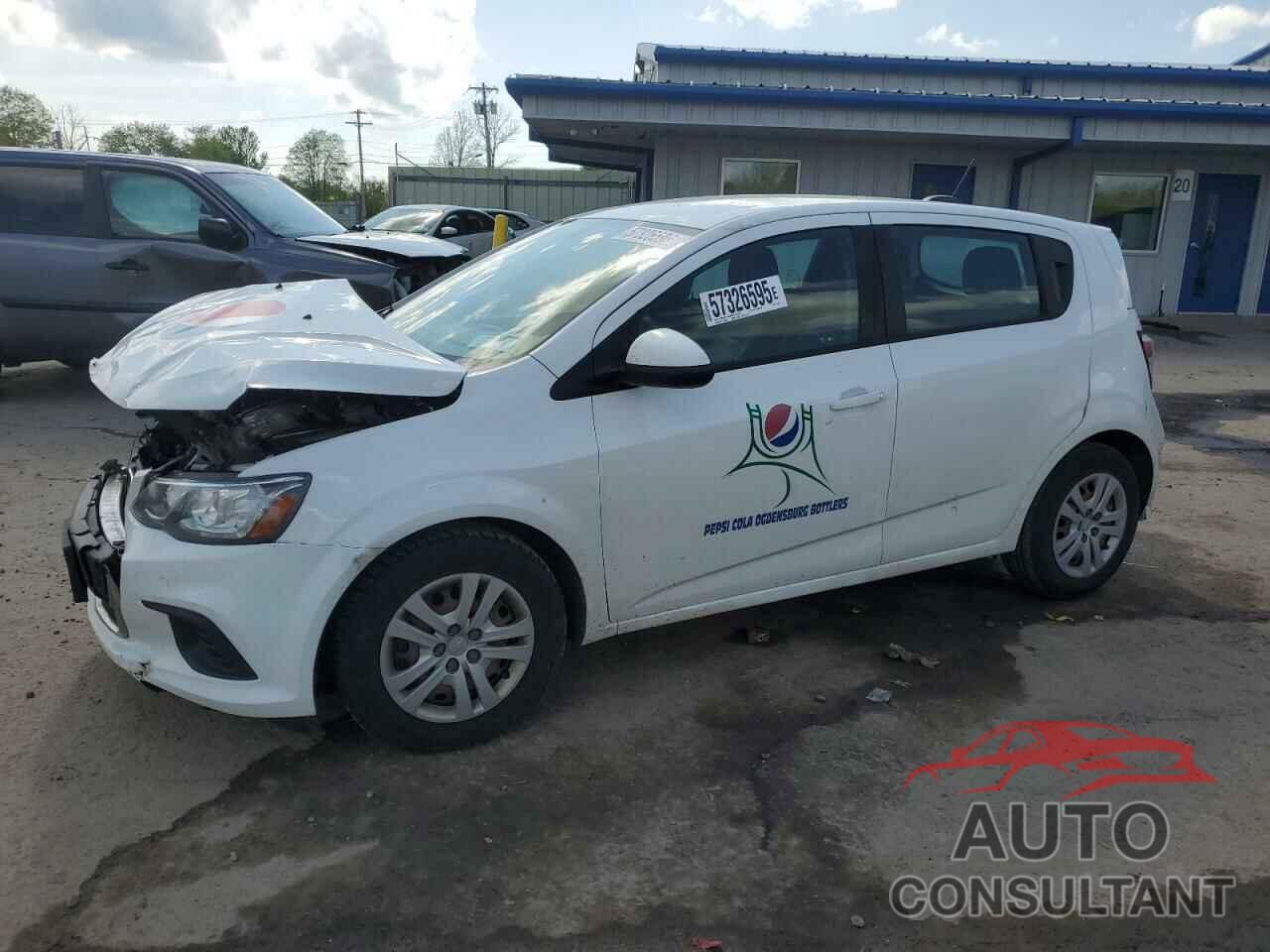 CHEVROLET SONIC 2018 - 1G1JG6SH2J4103798