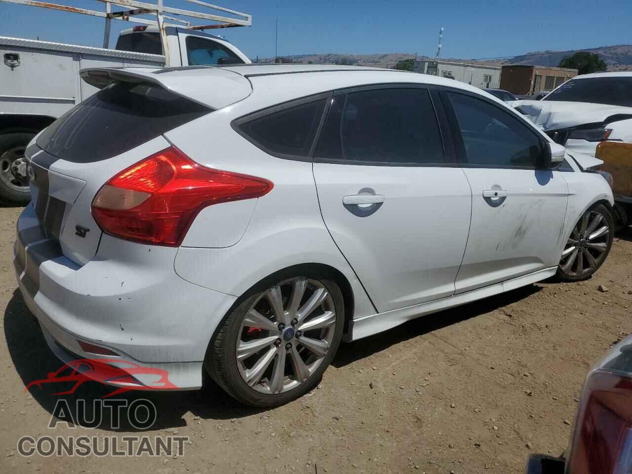 FORD FOCUS 2014 - 1FADP3L94EL230676