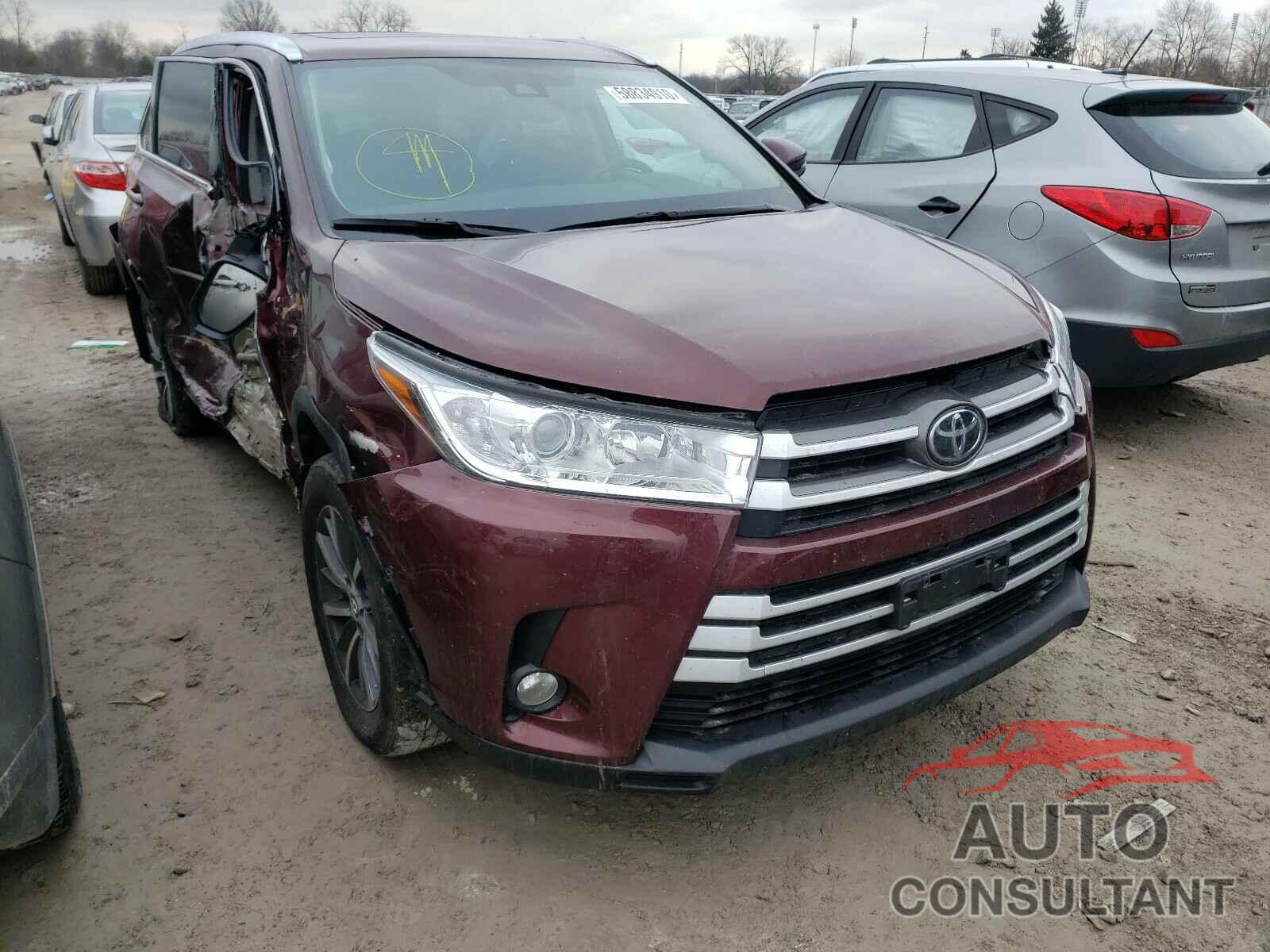 TOYOTA HIGHLANDER 2018 - 5TDJZRFH1JS846566