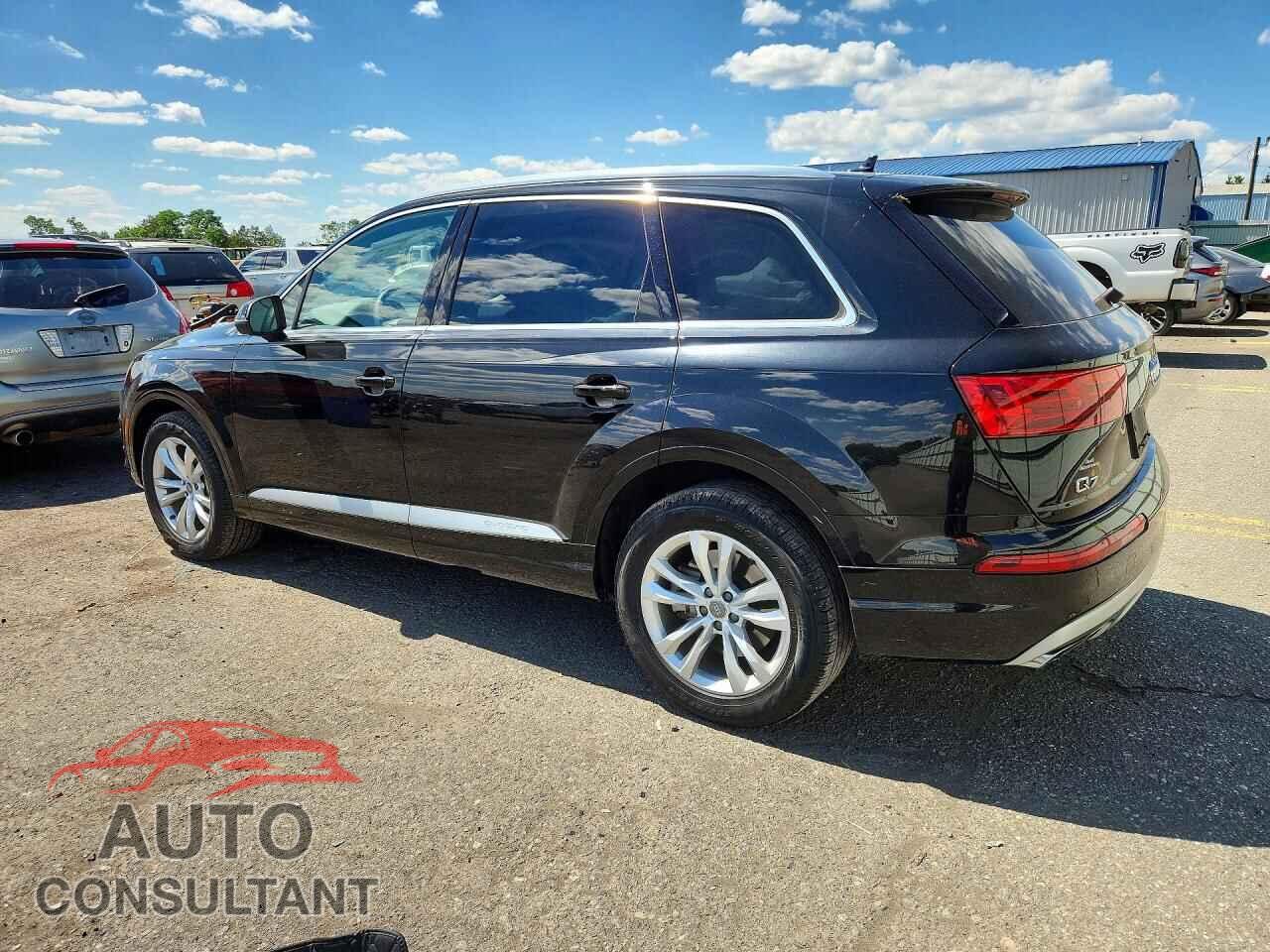AUDI Q7 2019 - WA1AAAF70KD028575