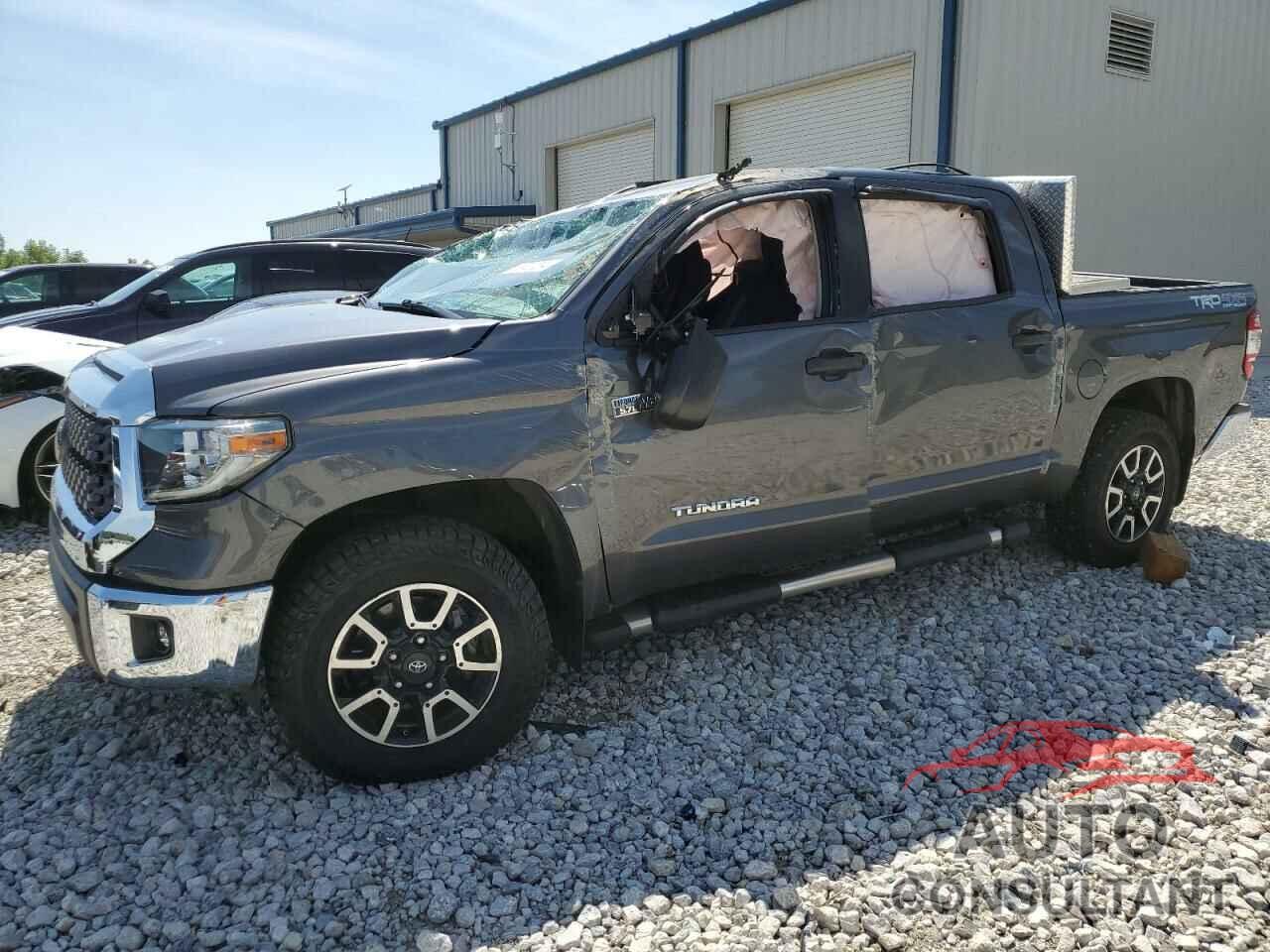 TOYOTA TUNDRA 2018 - 5TFDY5F11JX711688