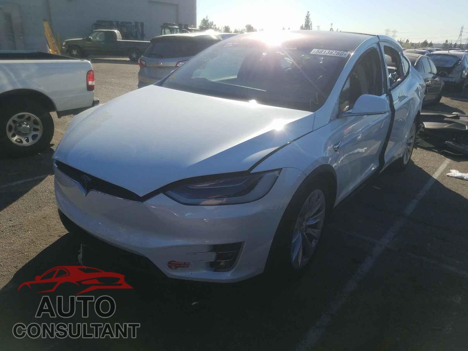 TESLA MODEL X 2018 - 5YJXCBE21JF127306