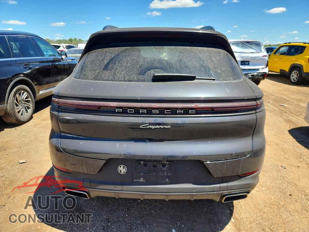 PORSCHE CAYENNE 2024 - WP1AA2AY2RDA06467