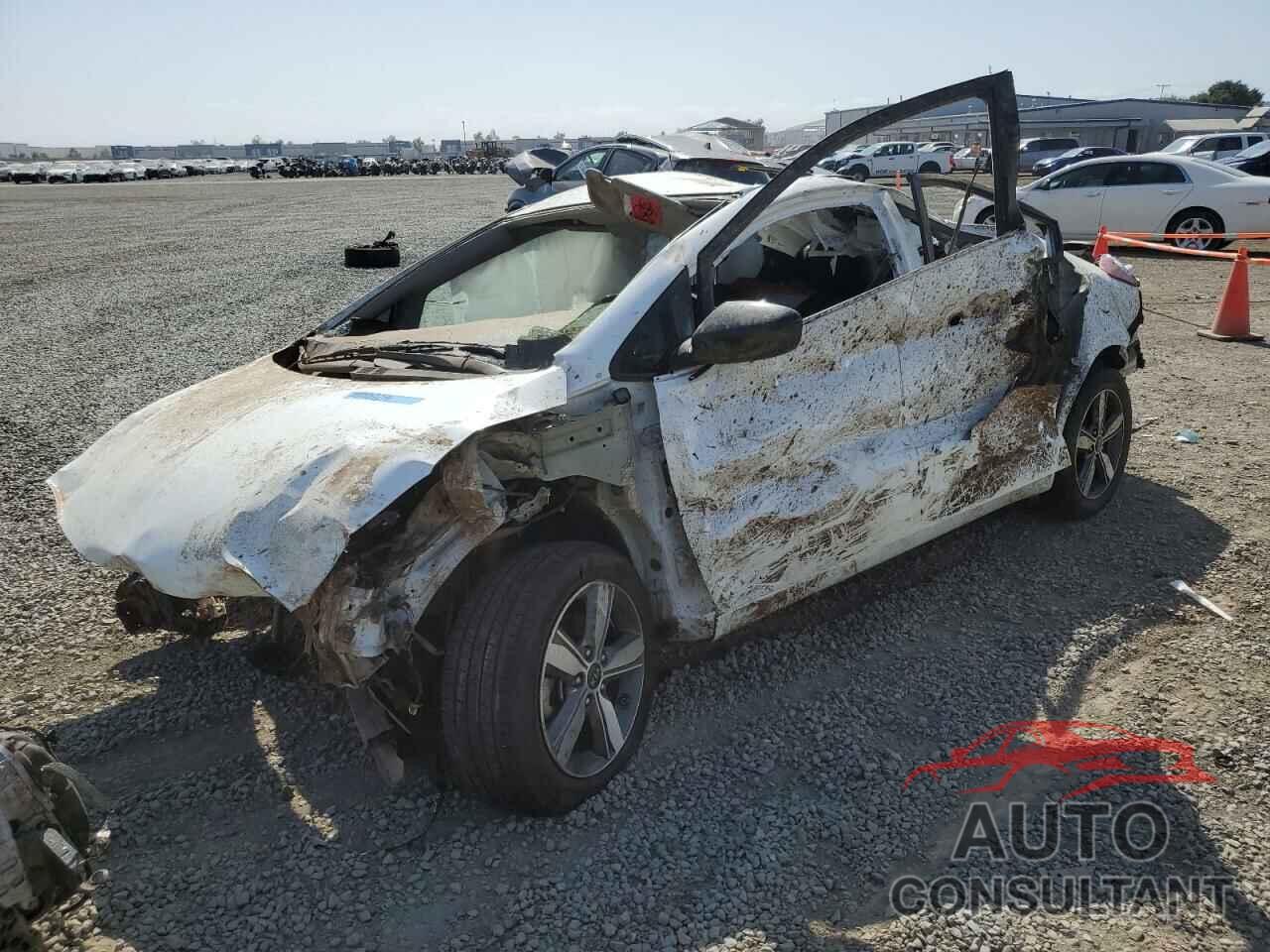 KIA FORTE 2018 - 3KPFL4A74JE234025