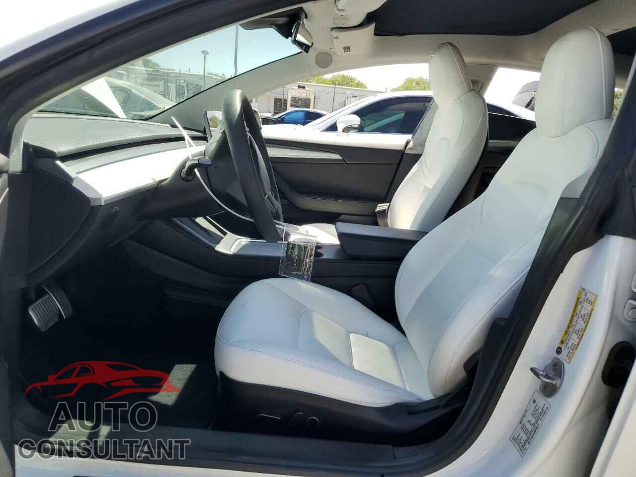TESLA MODEL 3 2021 - 5YJ3E1EB8MF004271