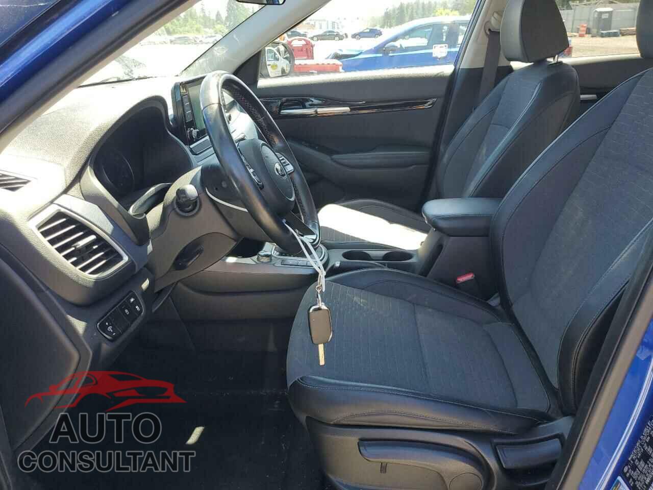 KIA SELTOS 2021 - KNDEUCAA2M7156458