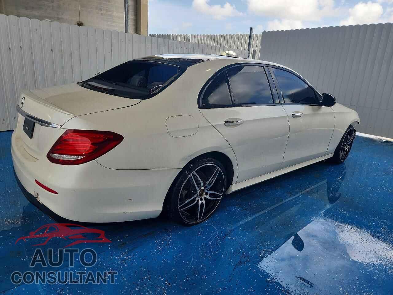 MERCEDES-BENZ E-CLASS 2020 - WDDZF8DB2LA700784
