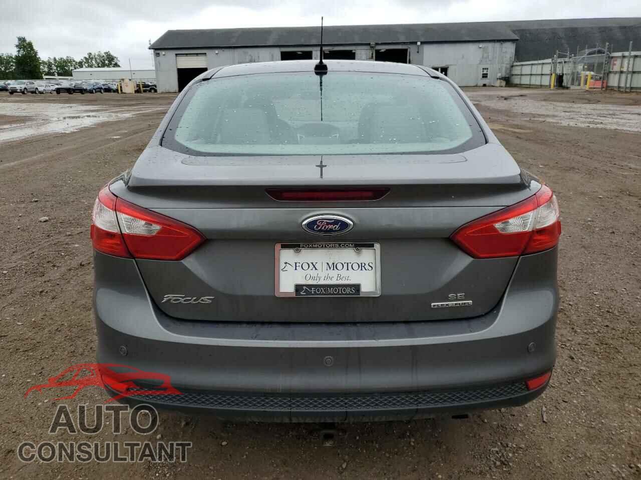 FORD FOCUS 2014 - 1FADP3F2XEL104322