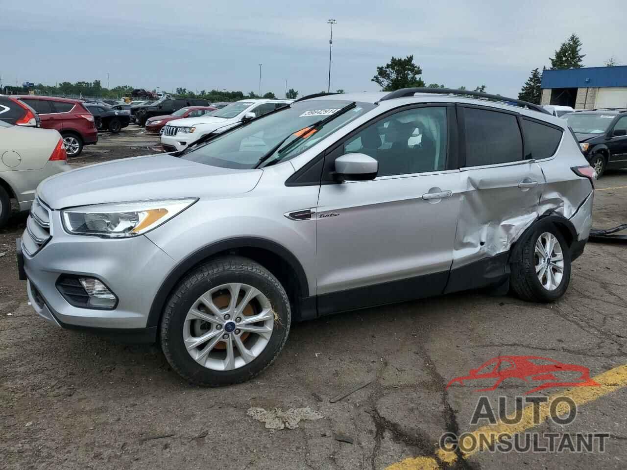 FORD ESCAPE 2018 - 1FMCU0GD5JUA96319