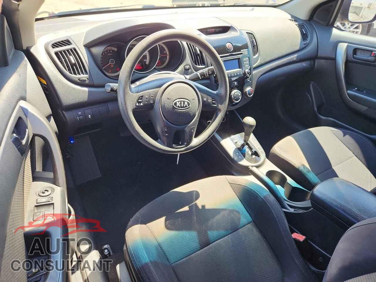 KIA FORTE 2010 - KNAFU6A25A5201346