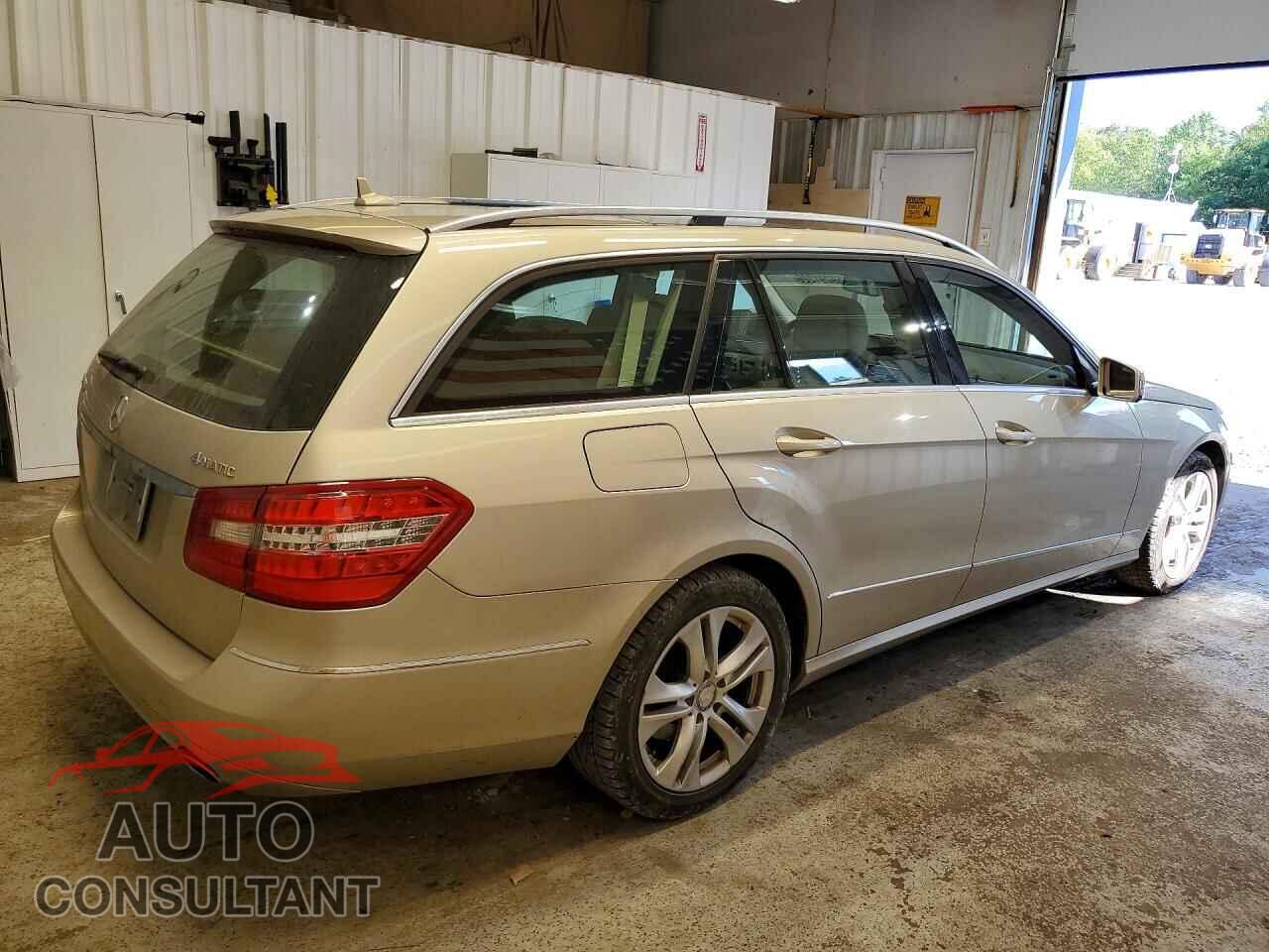MERCEDES-BENZ E-CLASS 2011 - WDDHH8HB3BA305656