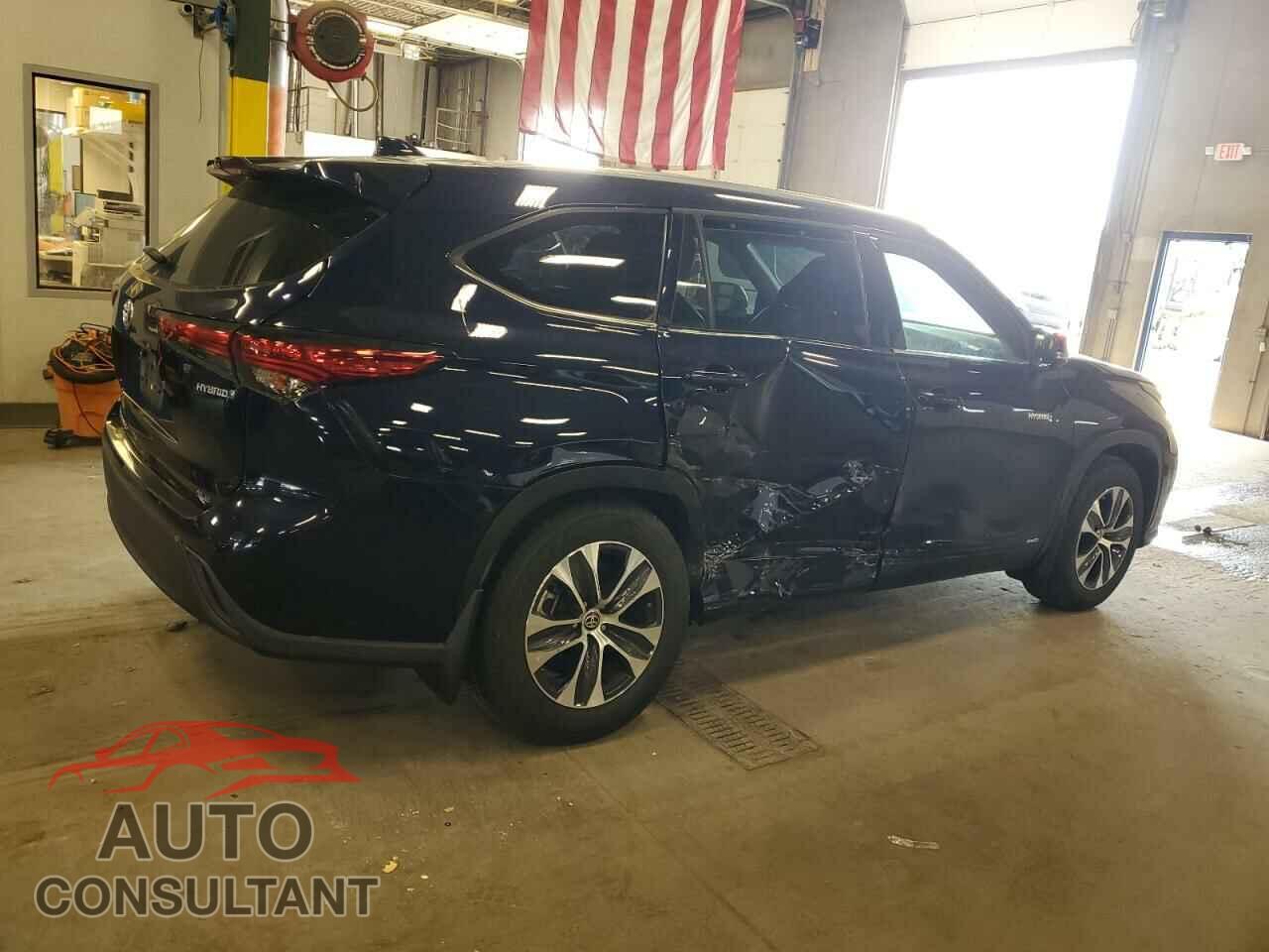 TOYOTA HIGHLANDER 2021 - 5TDGBRCH7MS515806