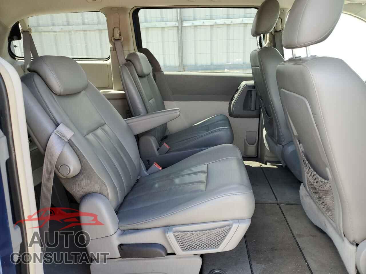 DODGE CARAVAN 2010 - 2D4RN5DX5AR144201