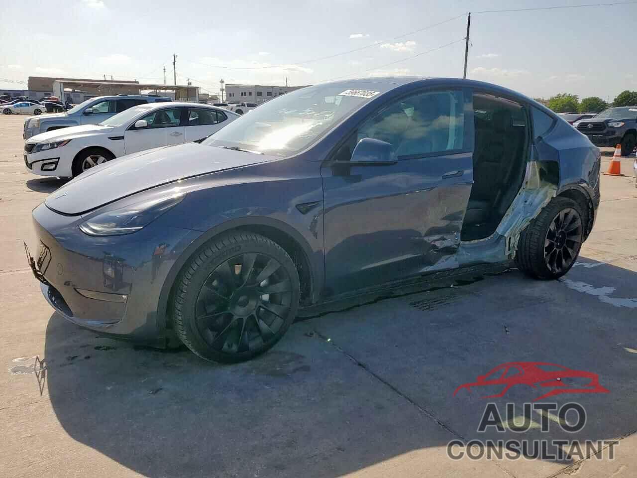 TESLA MODEL Y 2023 - 7SAYGAEEXPF714158