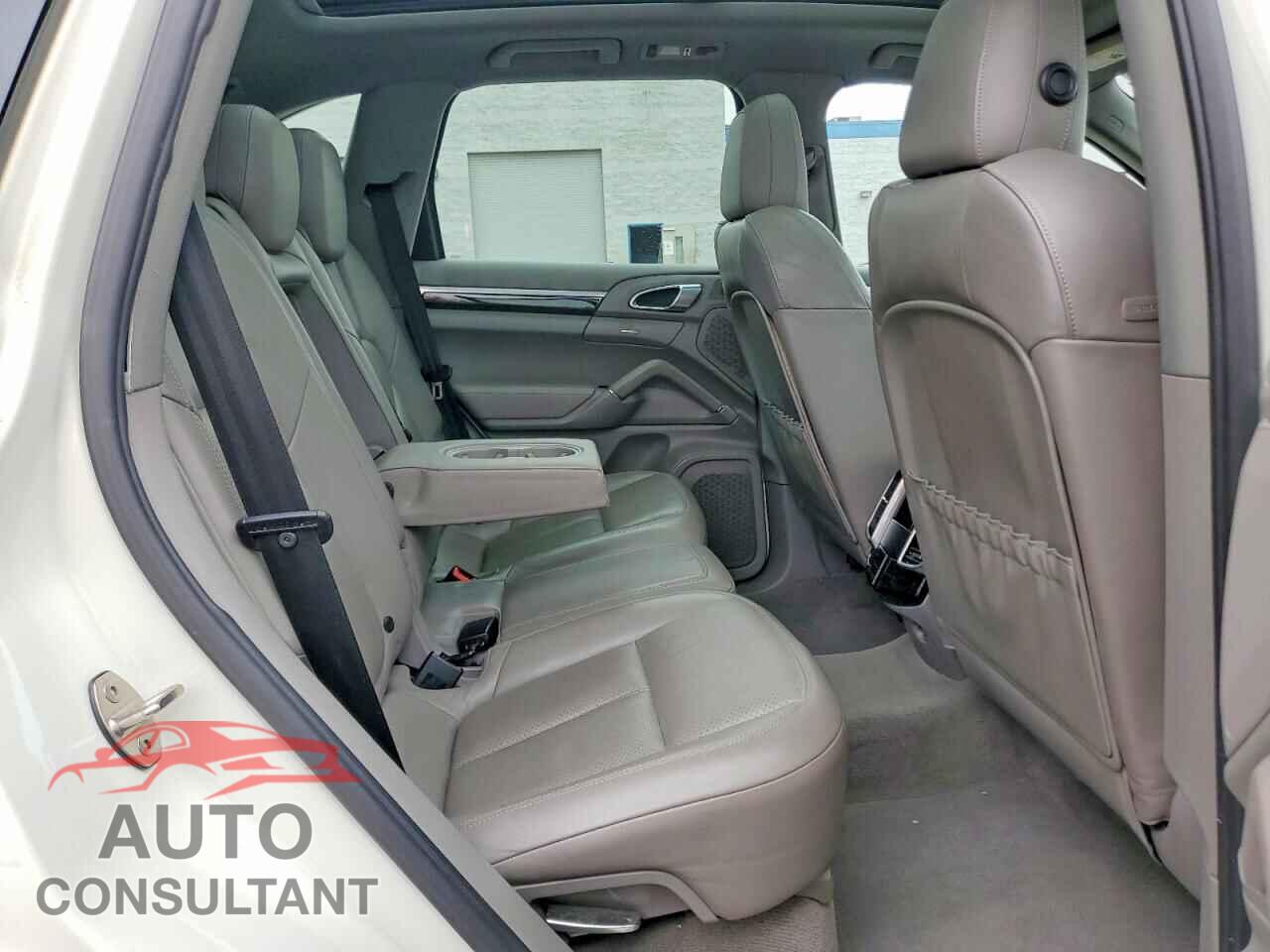 PORSCHE CAYENNE 2012 - WP1AB2A23CLA44277