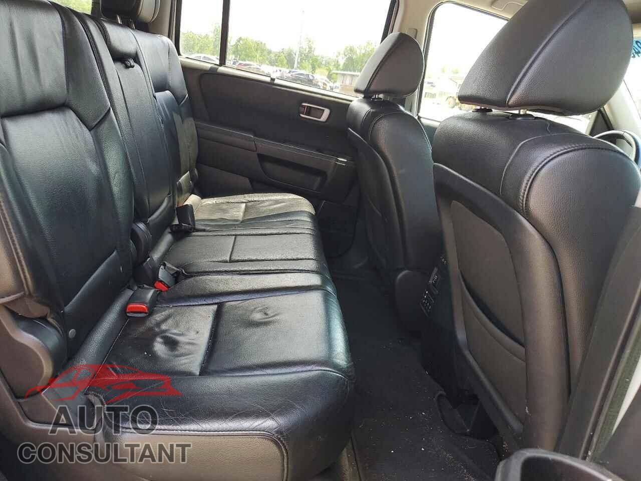 HONDA PILOT 2013 - 5FNYF4H91DB029901