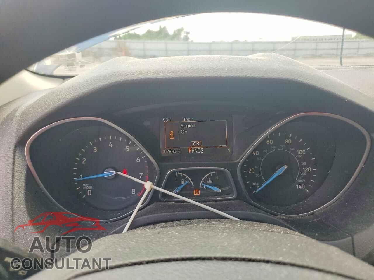 FORD FOCUS 2017 - 1FADP3M2XHL263395