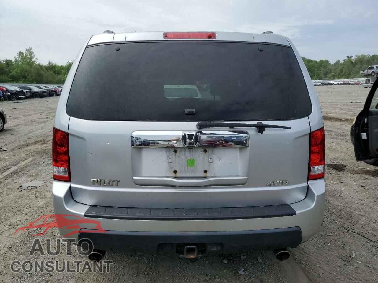 HONDA PILOT 2011 - 5FNYF4H54BB004355