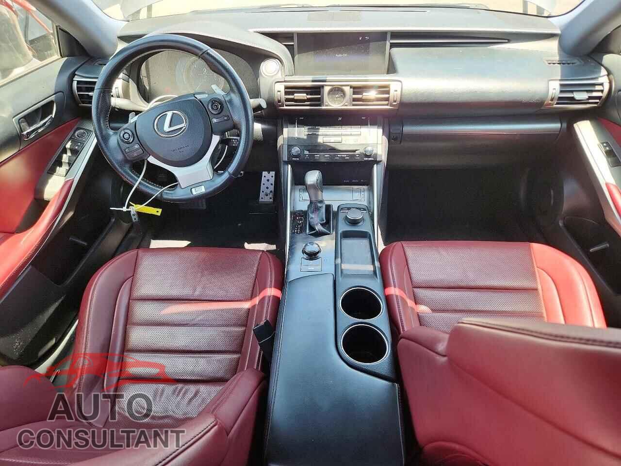 LEXUS IS 2014 - JTHBF1D22E5043031