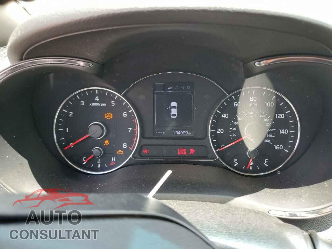 KIA FORTE 2017 - 3KPFL4A77HE110454