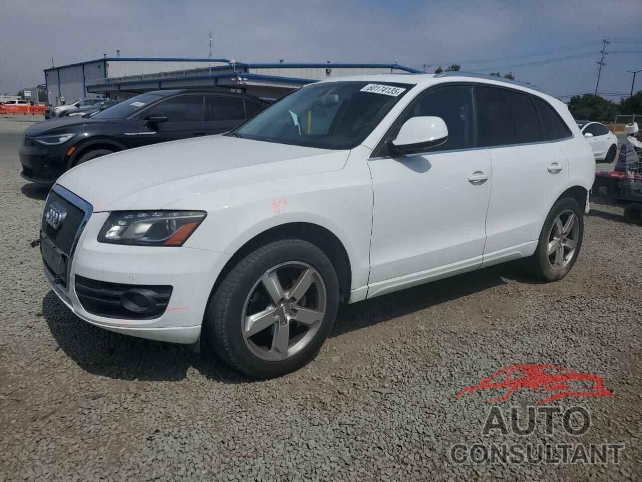 AUDI Q5 2011 - WA1LFAFP3BA044376
