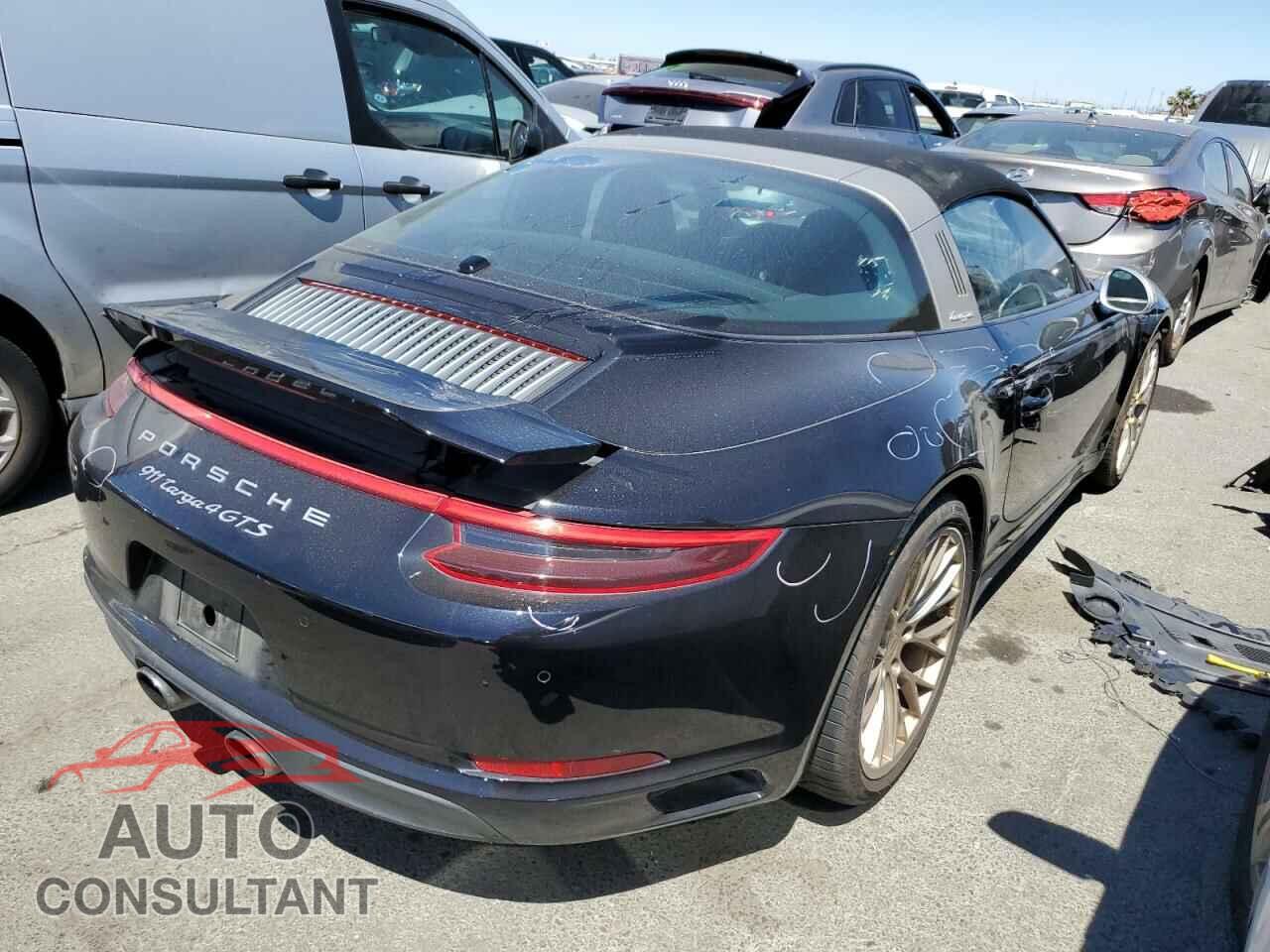 PORSCHE 911 2019 - WP0BB2A99KS126019