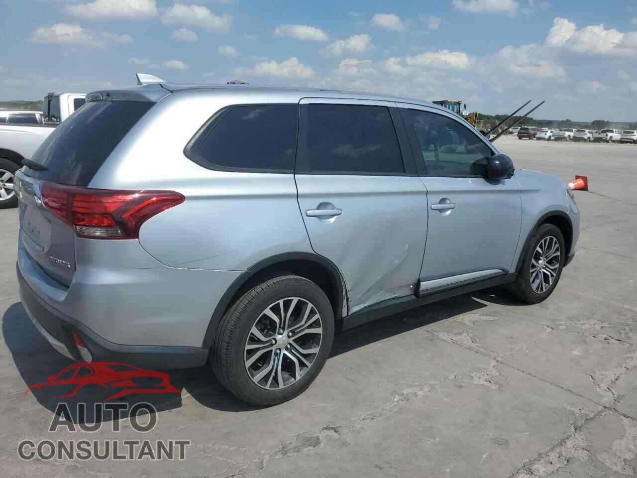 MITSUBISHI OUTLANDER 2017 - JA4AD2A31HZ062103