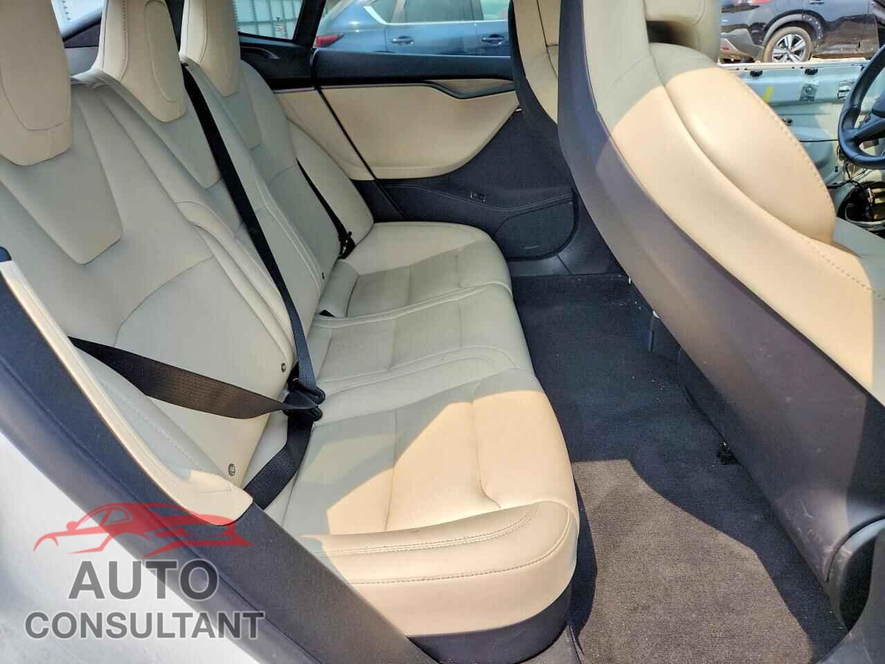 TESLA MODEL S 2020 - 5YJSA1E26LF359316