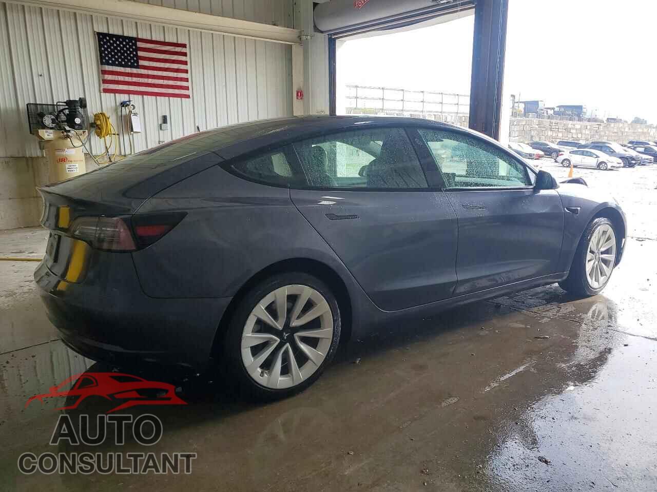 TESLA MODEL 3 2022 - 5YJ3E1EA9NF289068