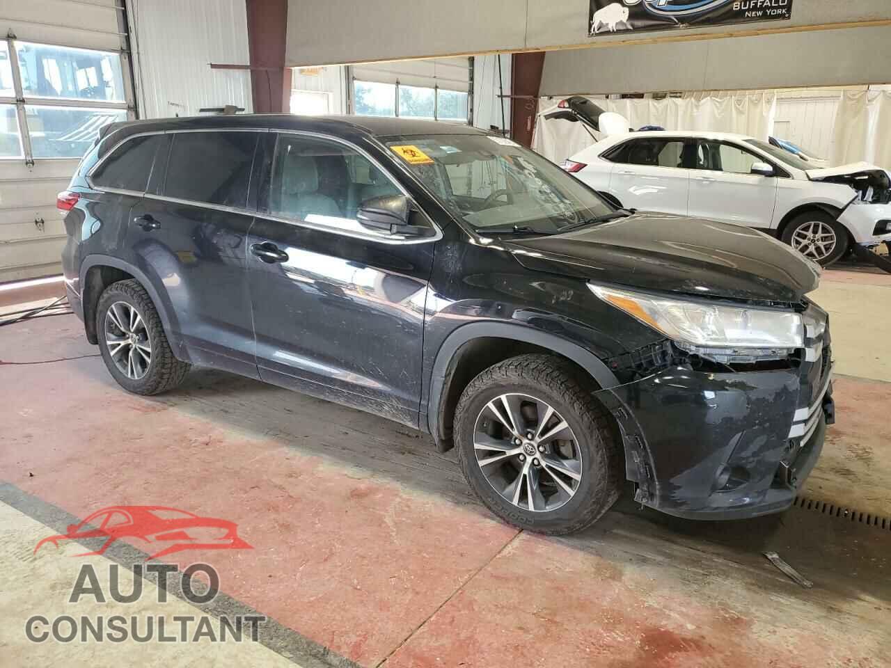 TOYOTA HIGHLANDER 2018 - 5TDBZRFH6JS898442