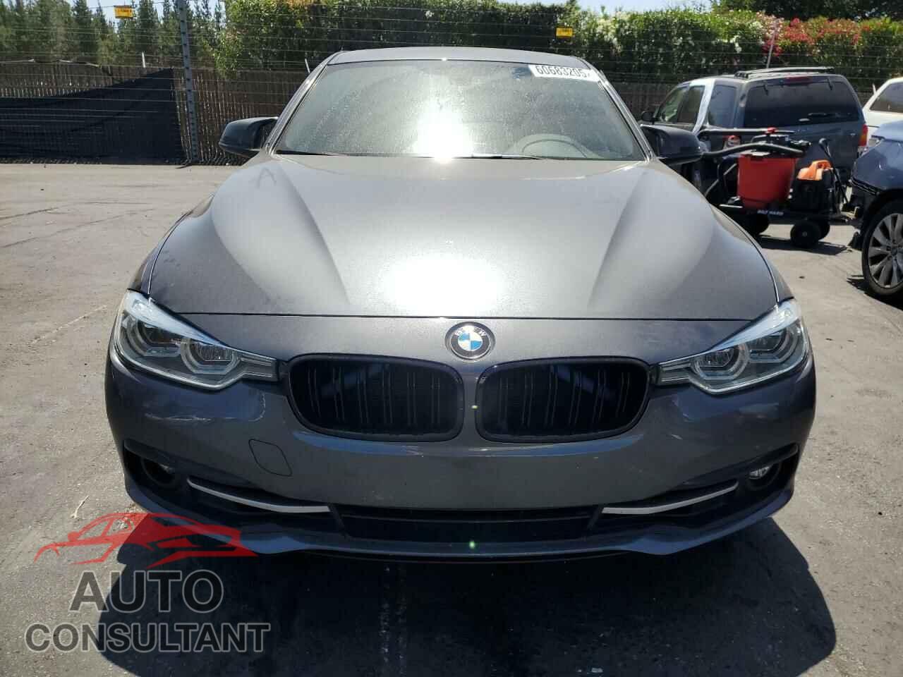 BMW 3 SERIES 2018 - WBA8B9C54JK677077