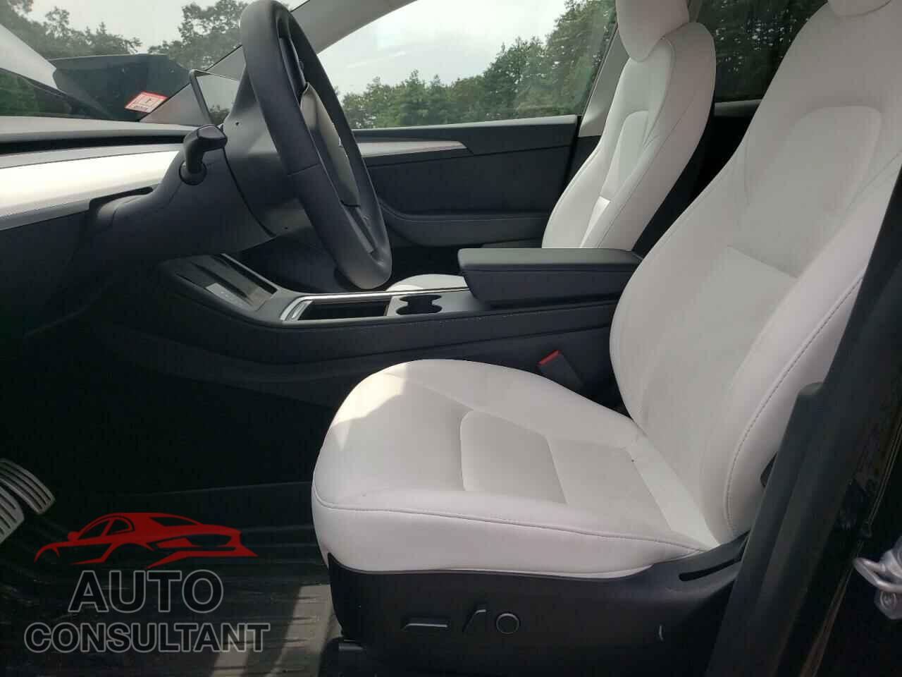 TESLA MODEL Y 2023 - 7SAYGDEF9PF615129