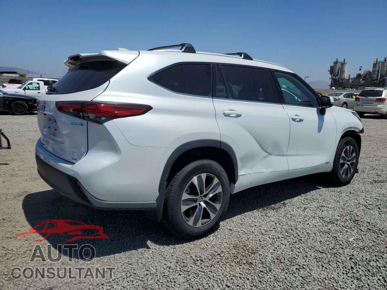 TOYOTA HIGHLANDER 2022 - 5TDHBRCH6NS553761