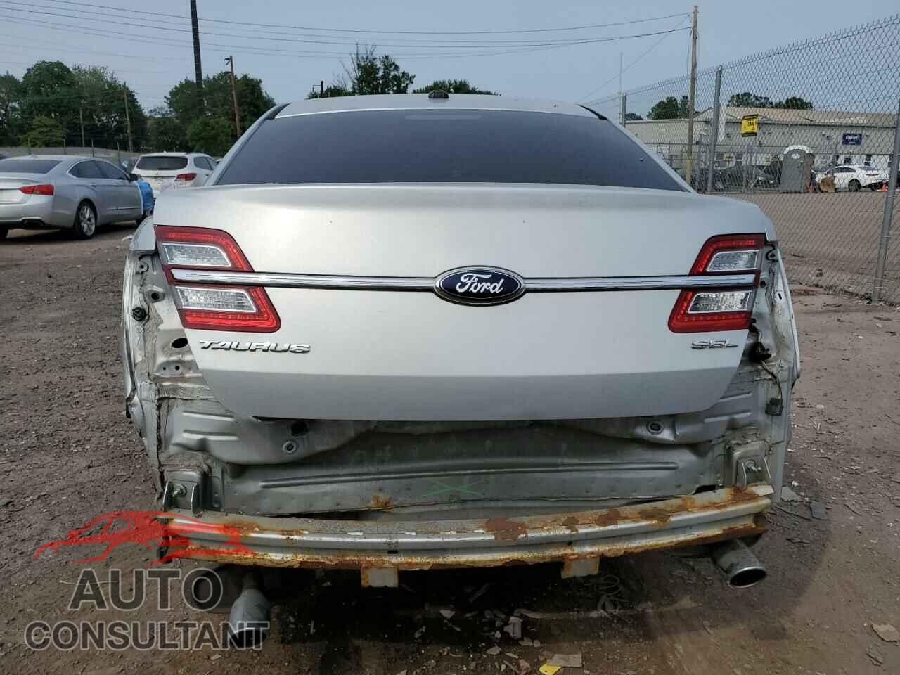 FORD TAURUS 2013 - 1FAHP2E82DG214399
