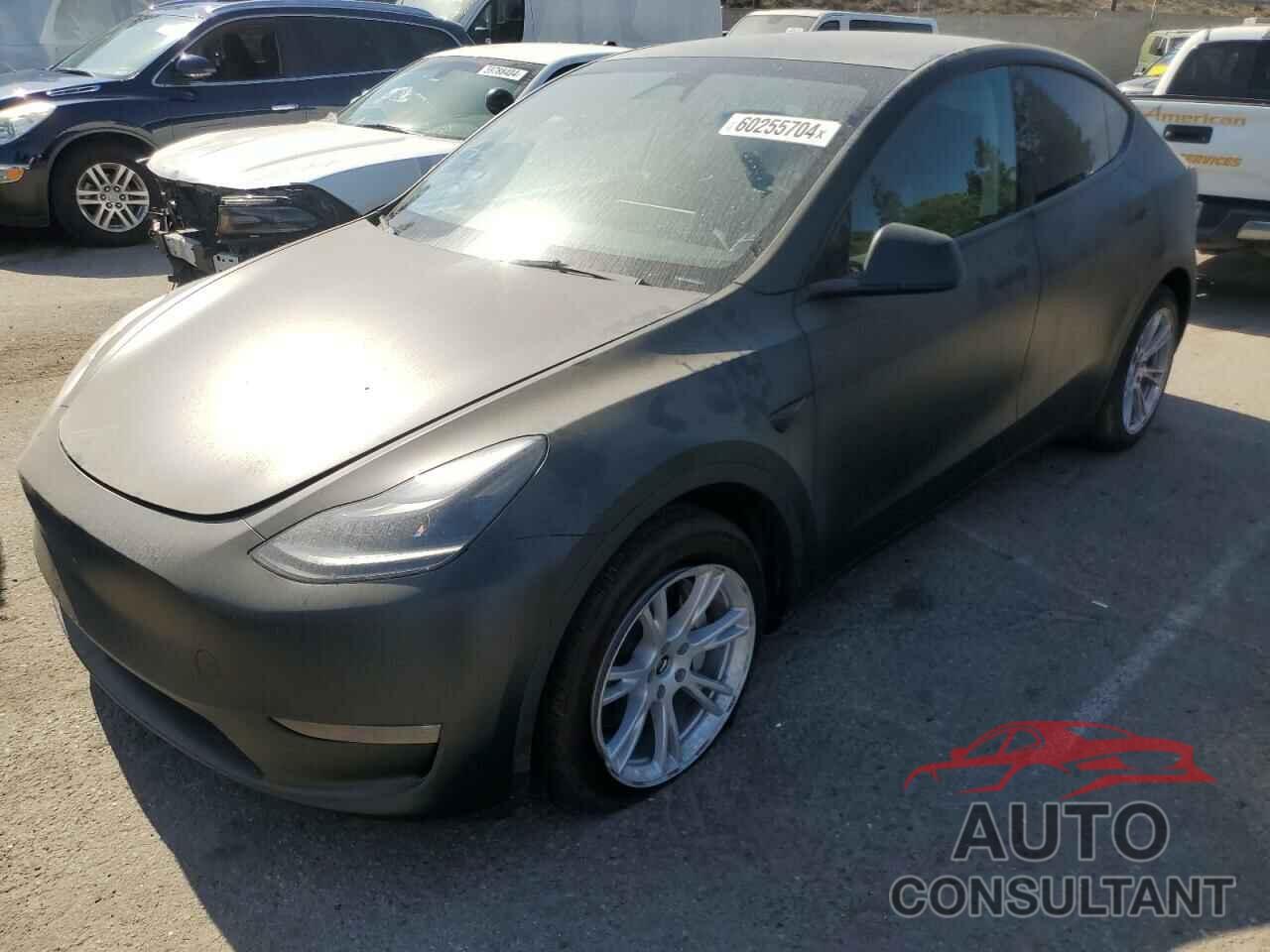 TESLA MODEL Y 2023 - 7SAYGDEE6PF805610