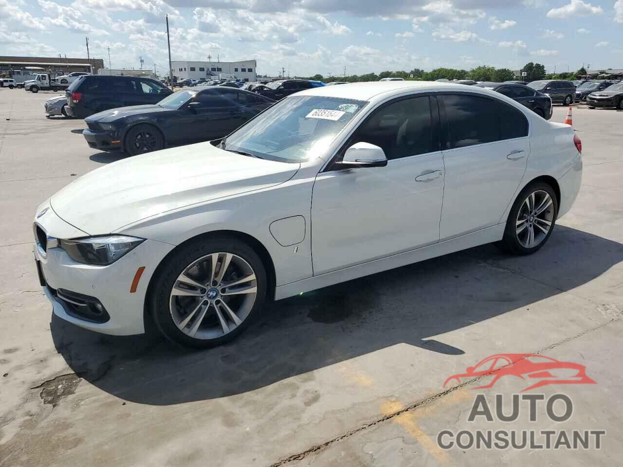 BMW 3 SERIES 2017 - WBA8E1C34HA158649