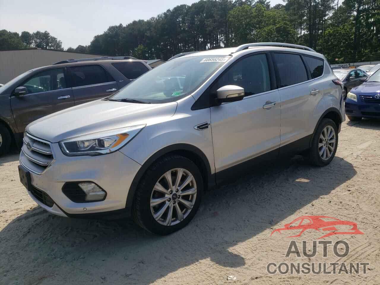 FORD ESCAPE 2017 - 1FMCU0J96HUE43901