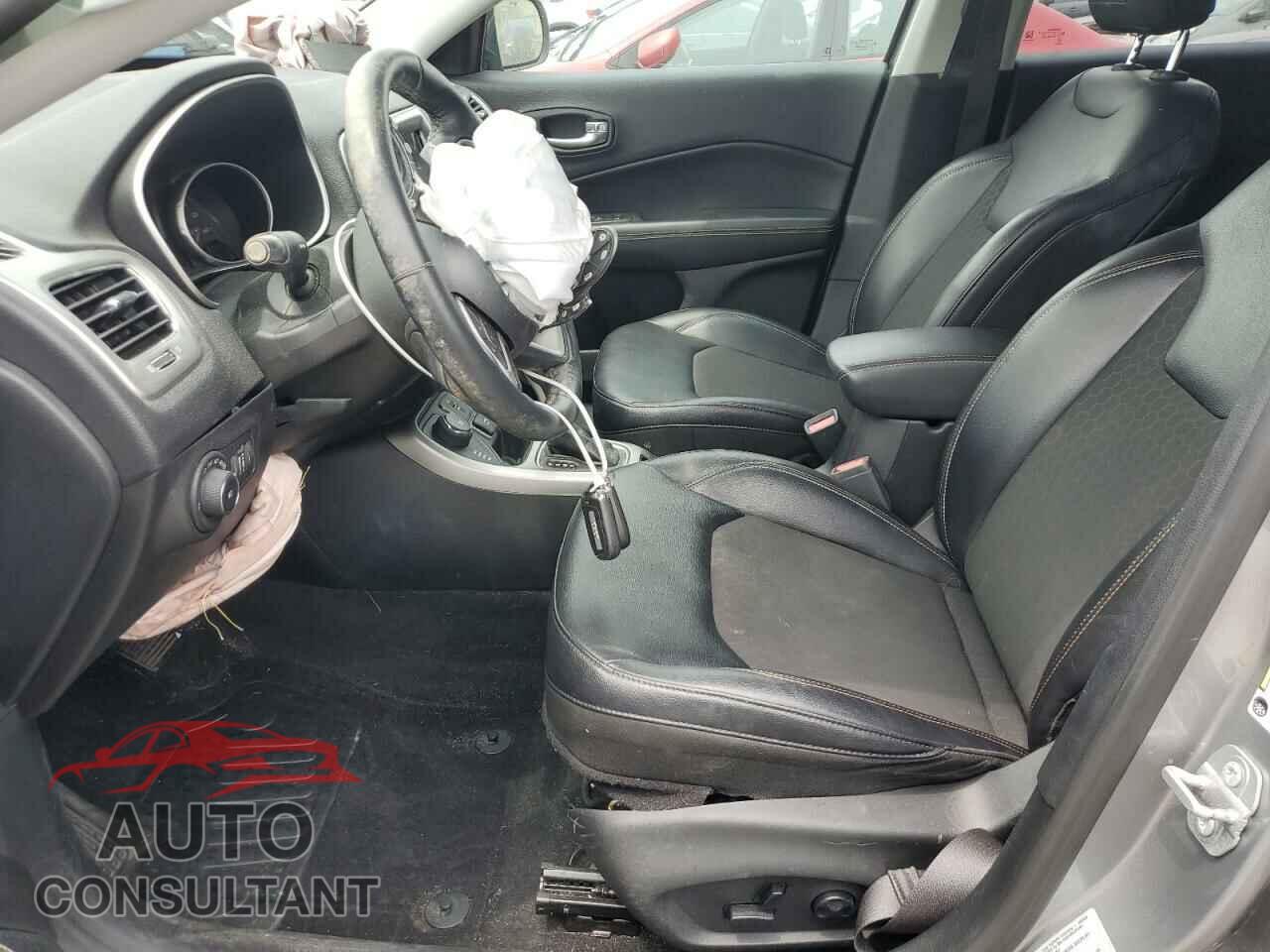 JEEP COMPASS 2017 - 3C4NJDBB7HT666425