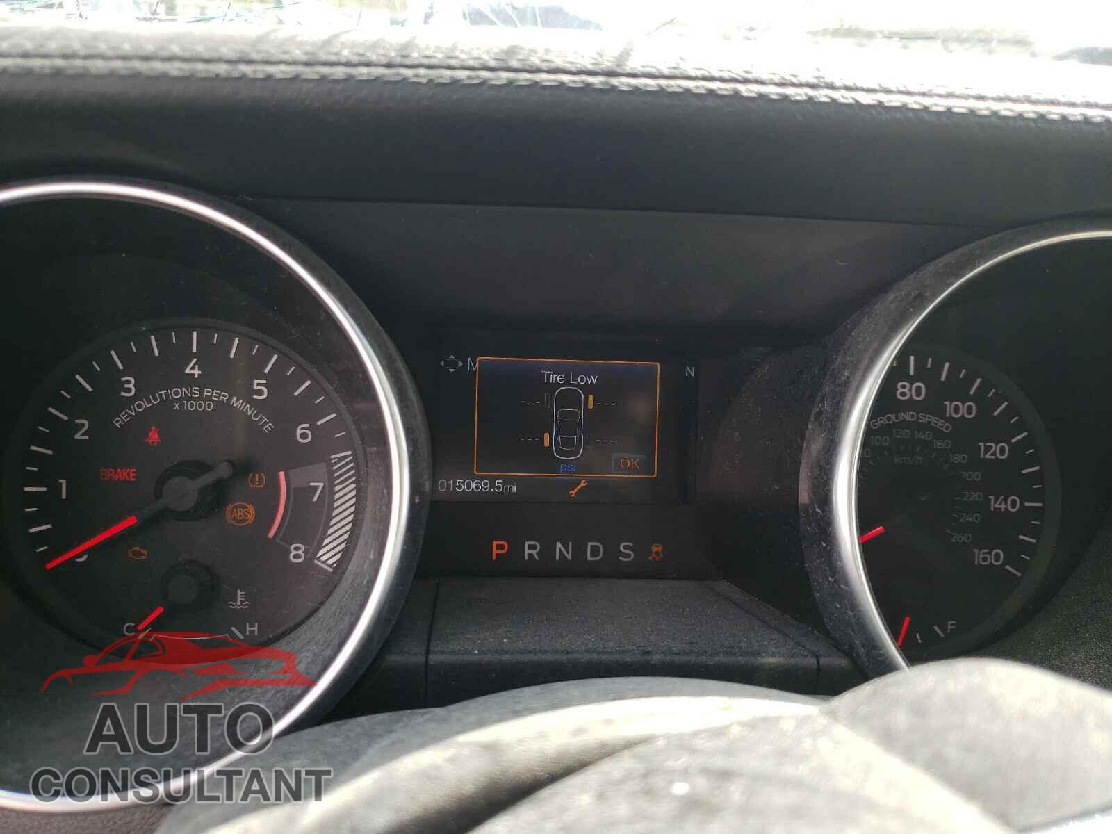FORD MUSTANG 2020 - 1FATP8UH4L5179955