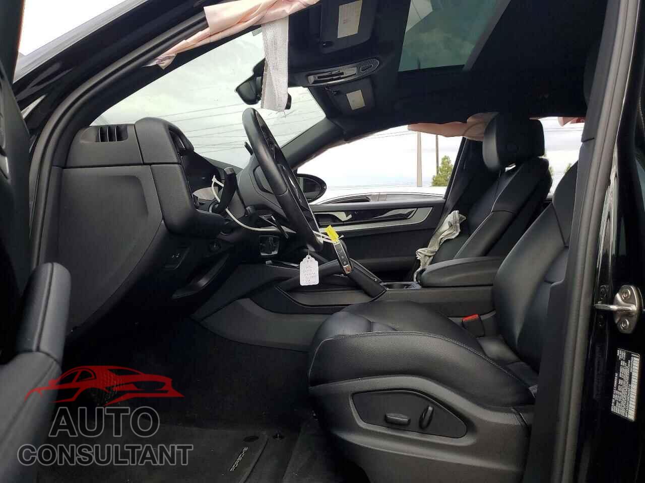 PORSCHE CAYENNE 2024 - WP1AA2AY6RDA03216