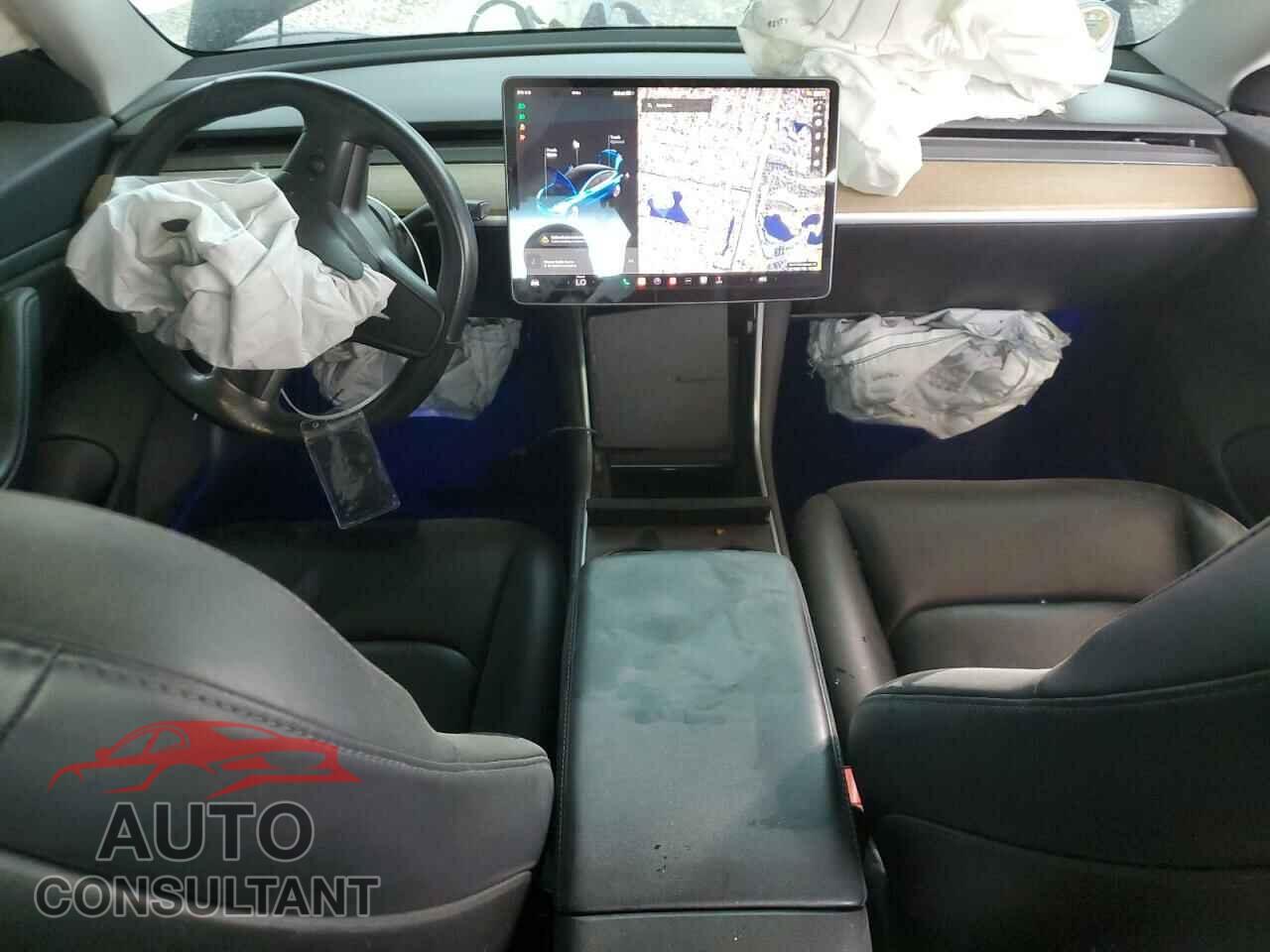 TESLA MODEL 3 2018 - 5YJ3E1EA6JF038227
