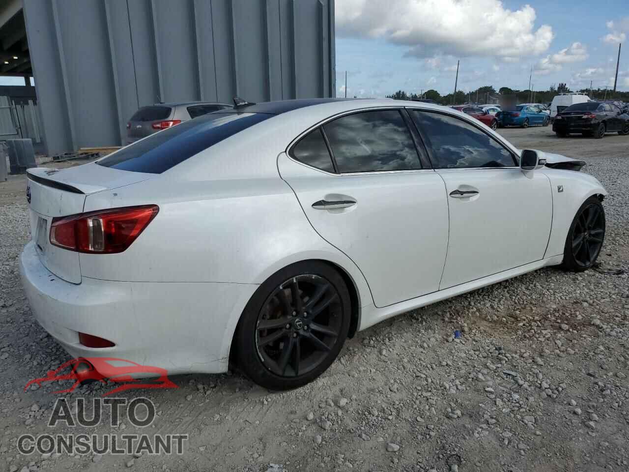 LEXUS IS 2012 - JTHBF5C27C2103103