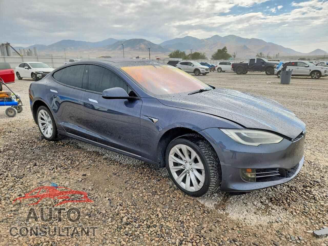 TESLA MODEL S 2017 - 5YJSA1E20HF229216