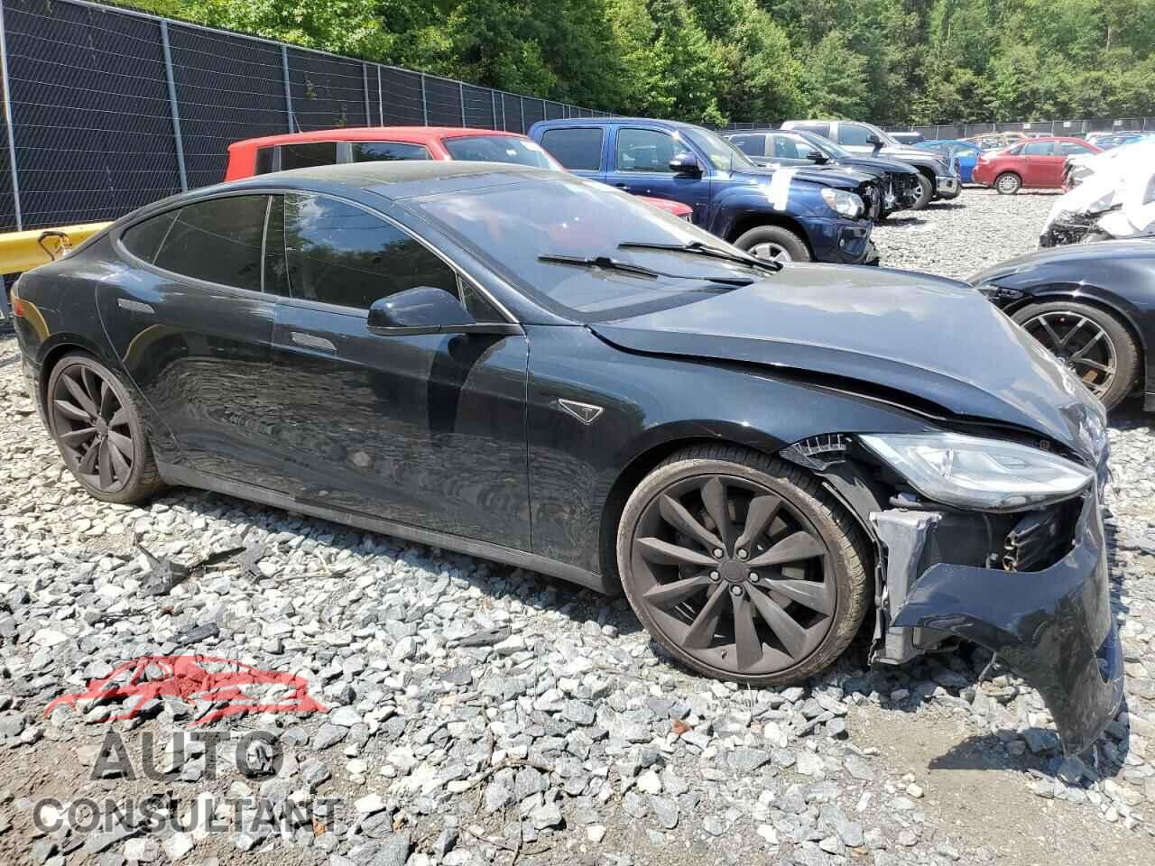 TESLA MODEL S 2013 - 5YJSA1DP4DFP13557