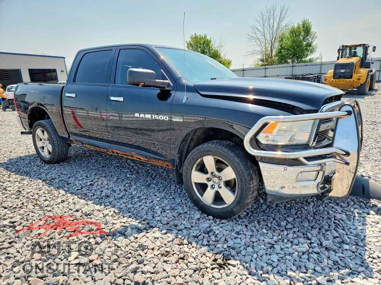 DODGE RAM 1500 2012 - 1C6RD7LT4CS160392