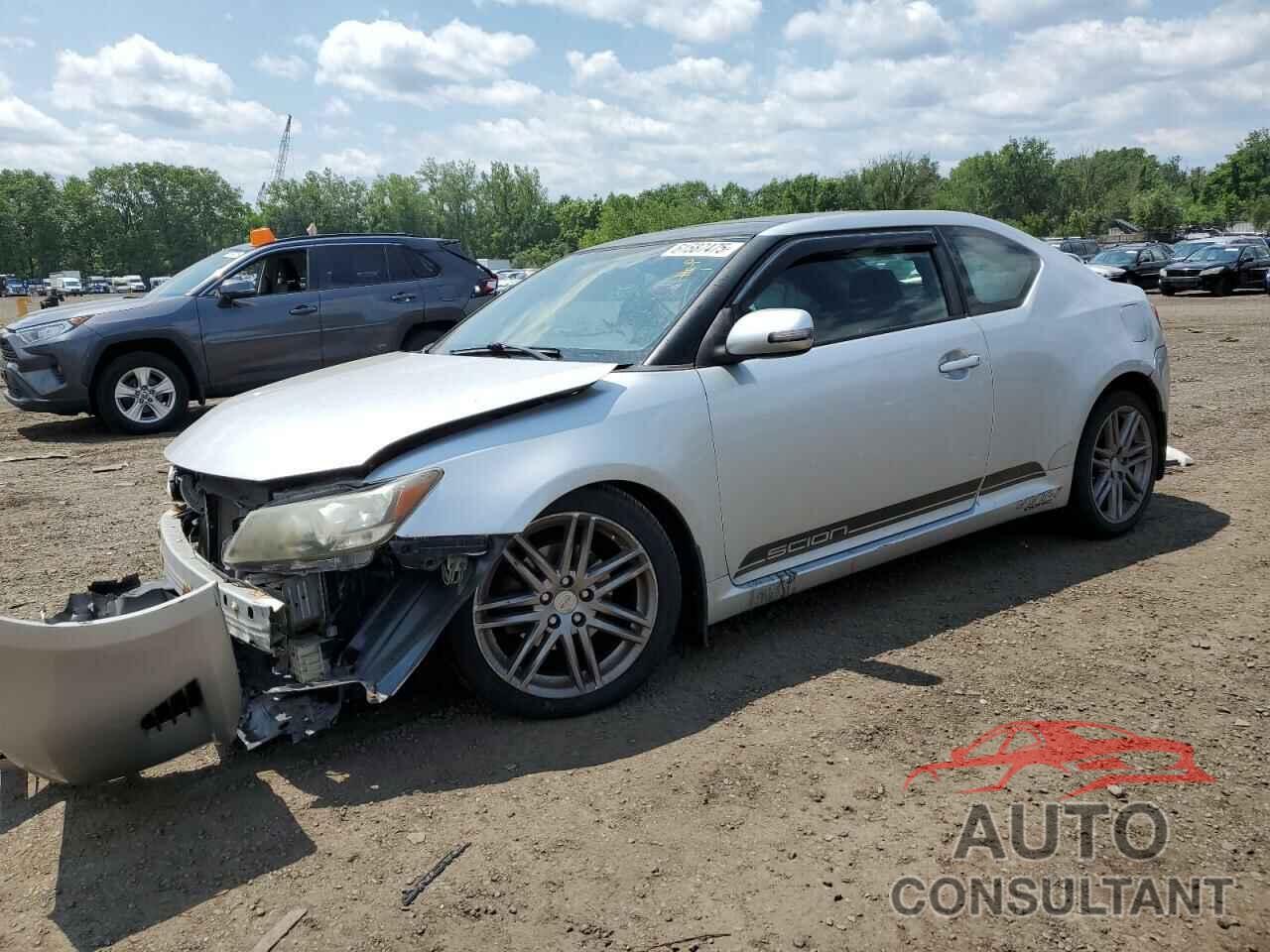 TOYOTA SCION 2011 - JTKJF5C74B3000294
