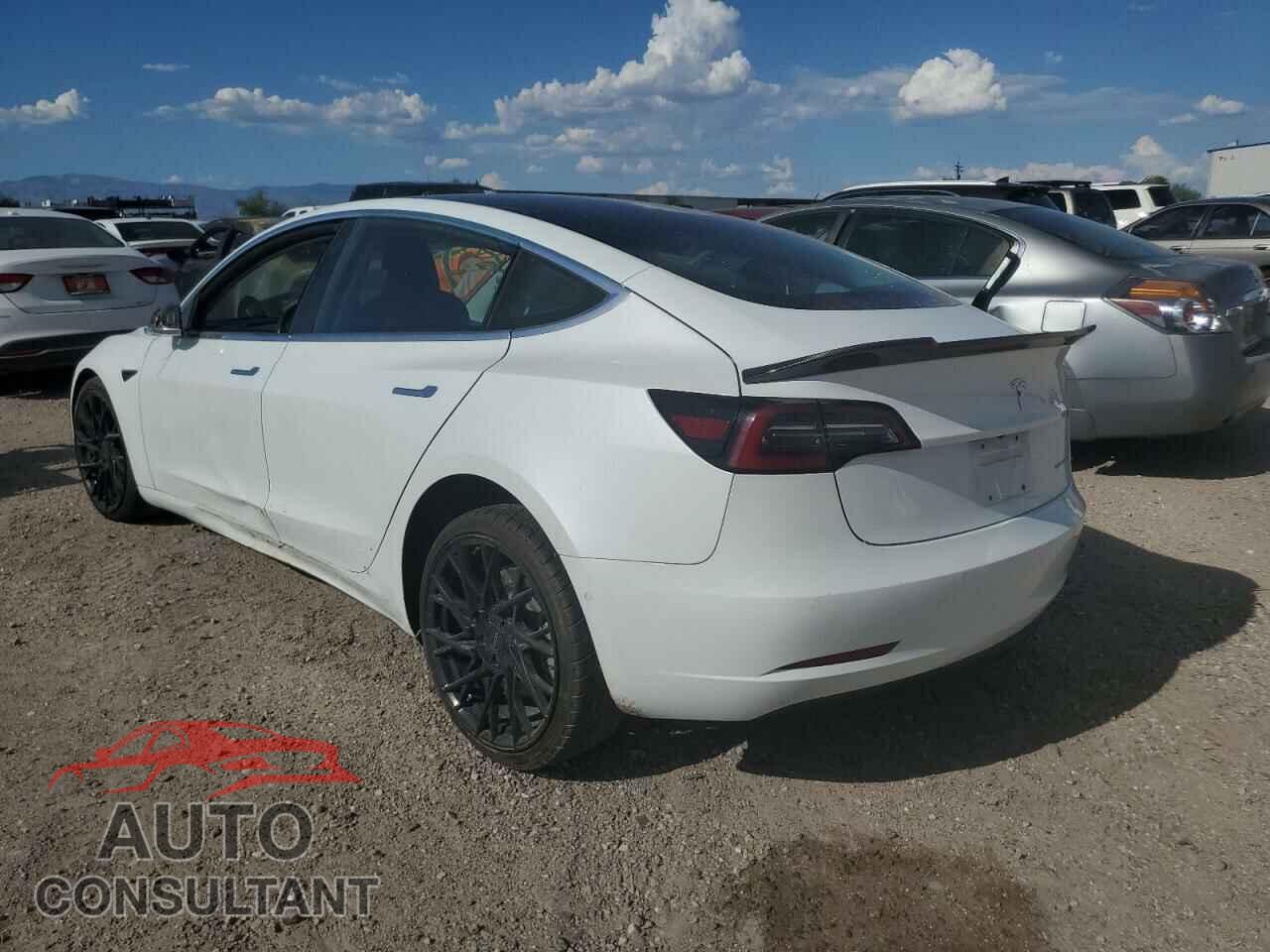 TESLA MODEL 3 2018 - 5YJ3E1EB0JF088954