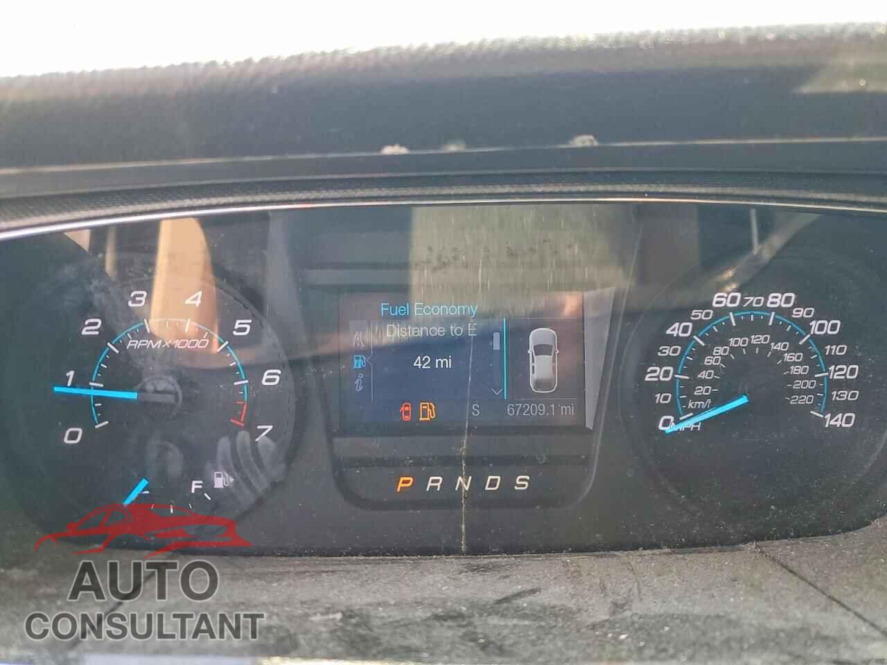 FORD TAURUS 2017 - 1FAHP2D82HG143003