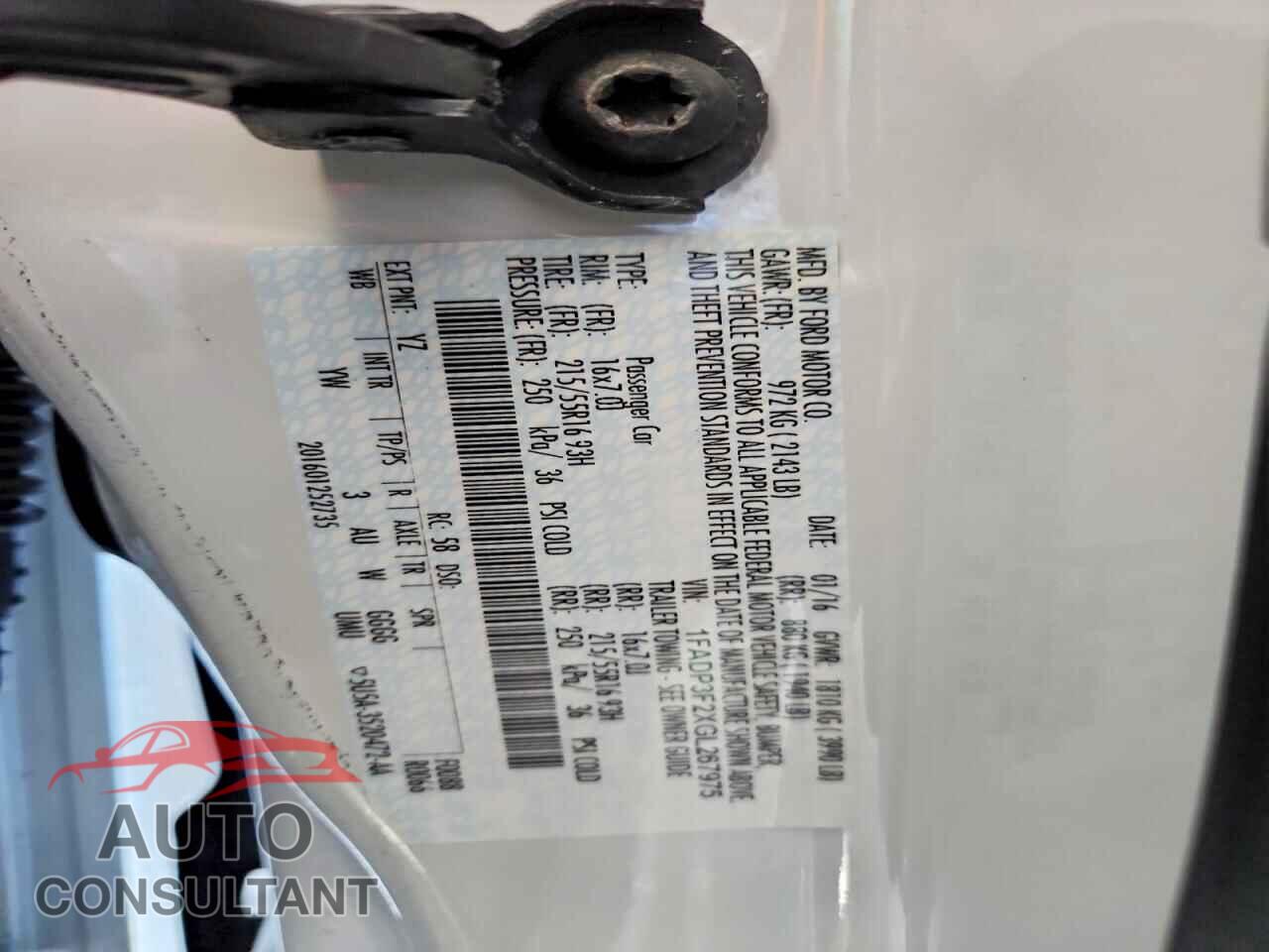 FORD FOCUS 2016 - 1FADP3F2XGL267975