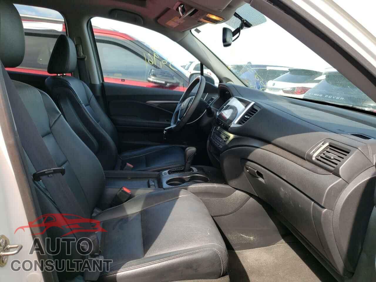 HONDA PILOT 2017 - 5FNYF6H59HB017042